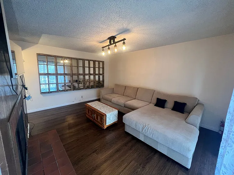 2157 Arnold Way #121 — Photo 1