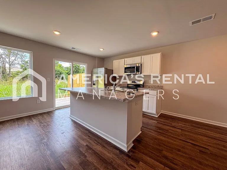 105 River Grass Dr — Photo 11
