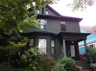 220 17th Ave E, Seattle, WA 98112