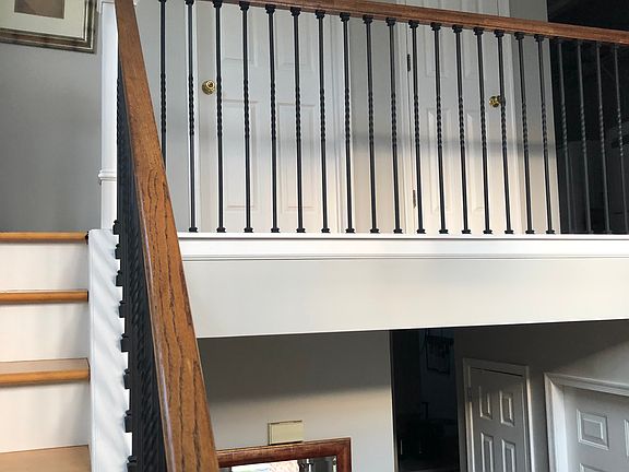 2nd image of 104 Talleyrand Dr