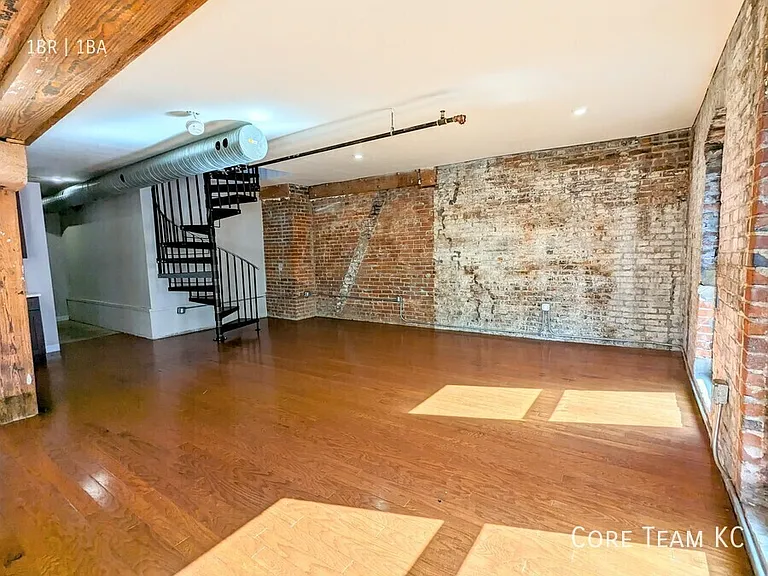 1223 Union Ave #501 — Photo 8