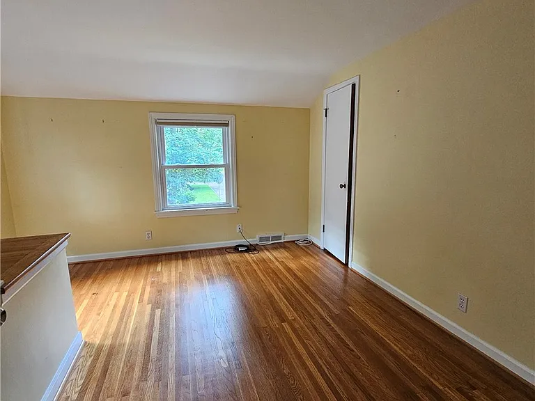 50 Greenview Dr — Photo 24