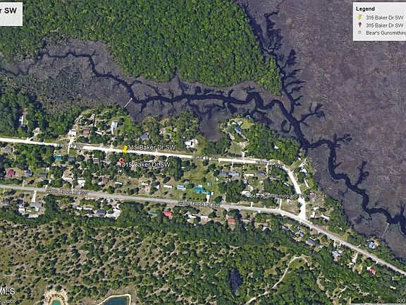 3rd image of 315 Baker Drive SW