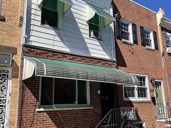 2nd image of 2332 S Hutchinson St