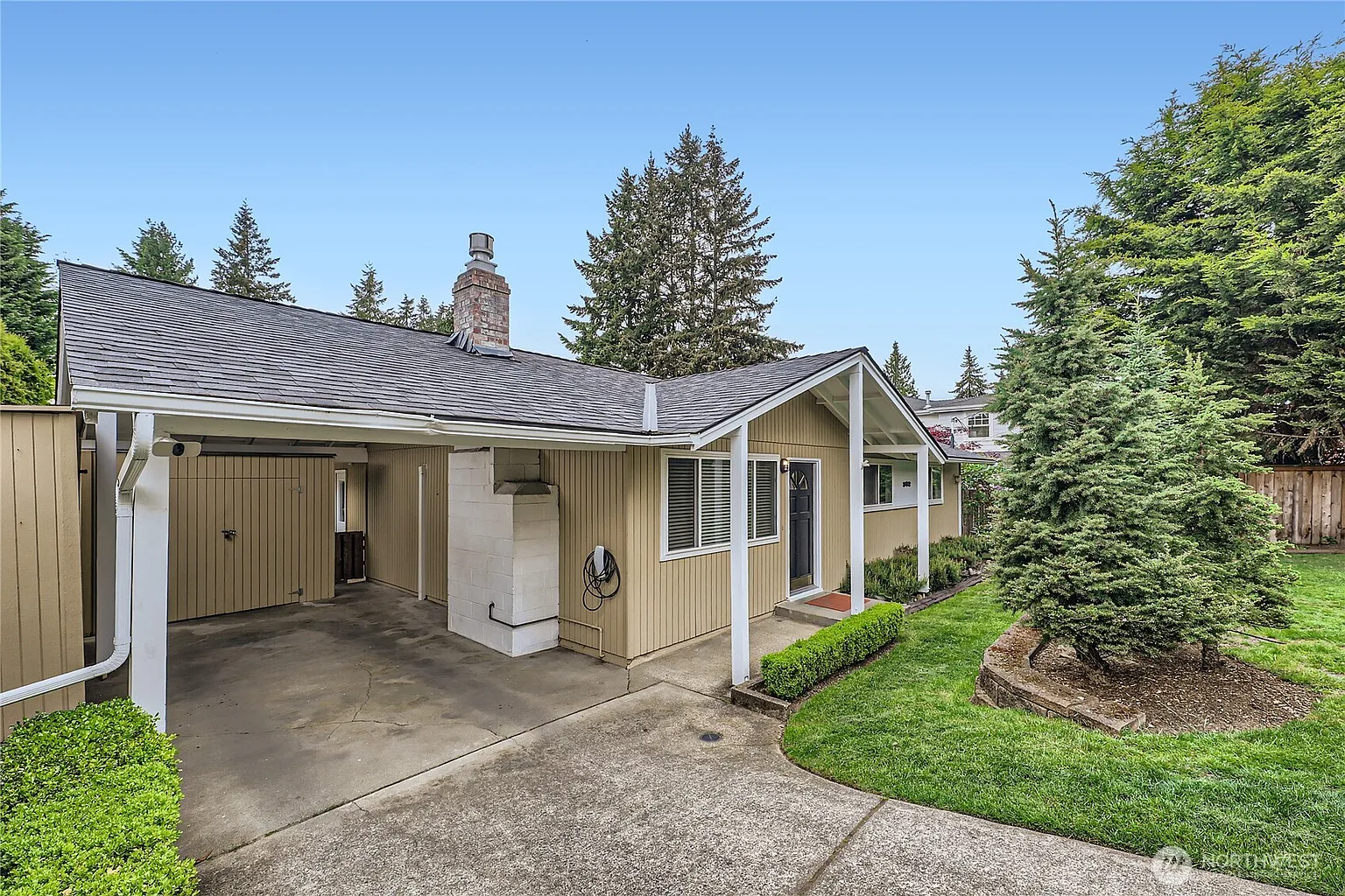 302 18th Avenue photo 1