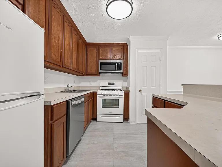 12502 Venus Park Ln — Photo 10