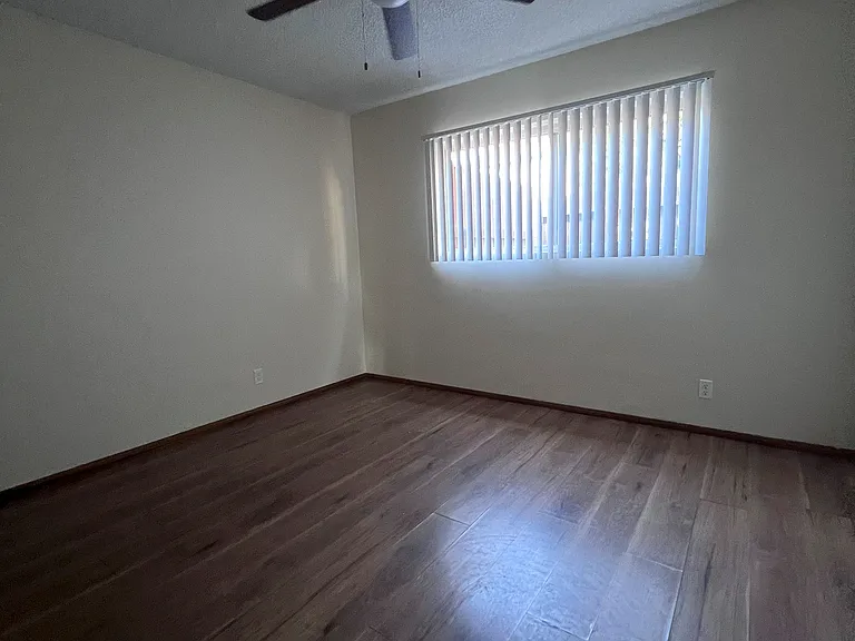 677 Victoria St #6 — Photo 4