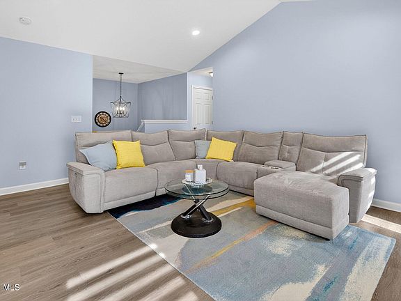 4th image of 267 Consaul Road