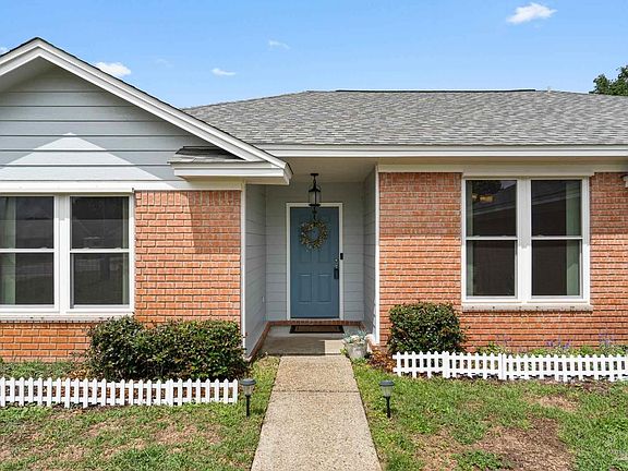 2nd image of 2317 Mary Anne Cir