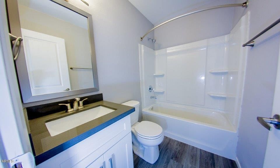 2nd image of 908 W 2nd St #1