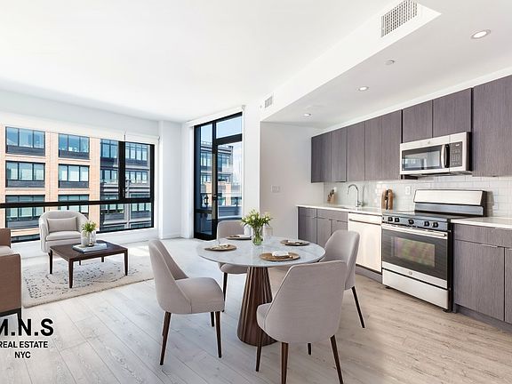 3rd image of 840 Fulton St #703