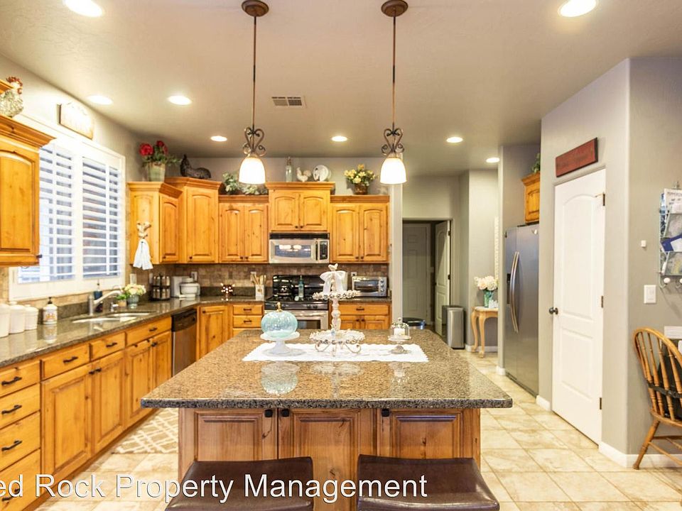 1st image of 1140 S Fort Pierce Dr Unit 33