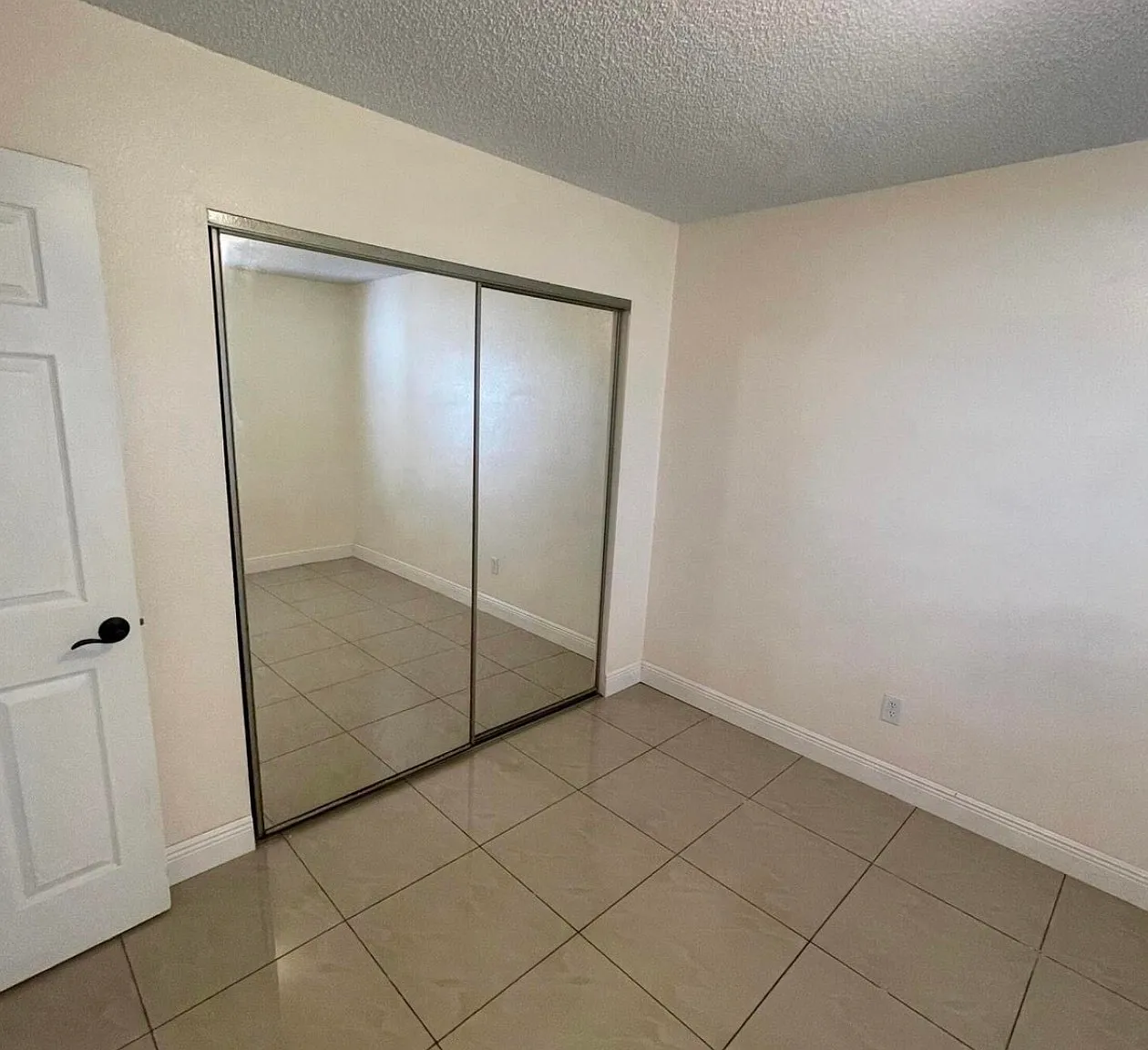 Appamattox, 1401 - 1 — Photo 4