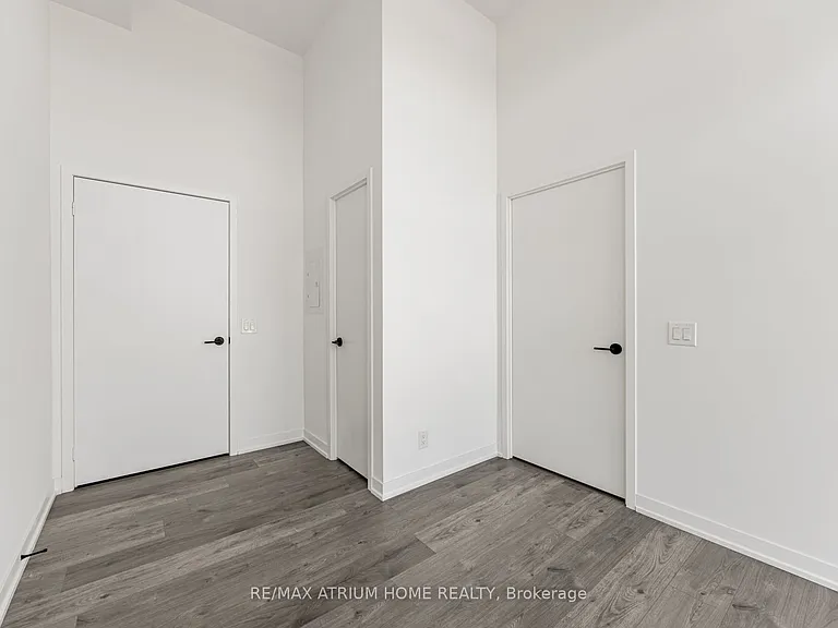 285 Dufferin St #706 — Photo 26