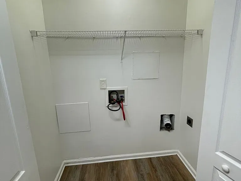 191 Blake Ave — Photo 9