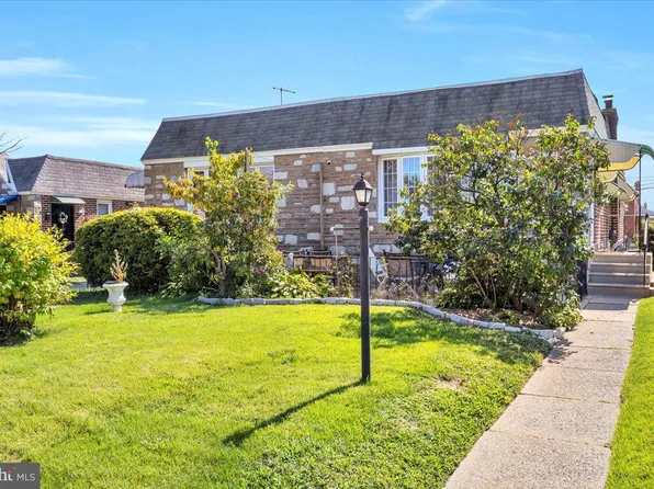 1812 Carwithan St, Philadelphia, PA 19152