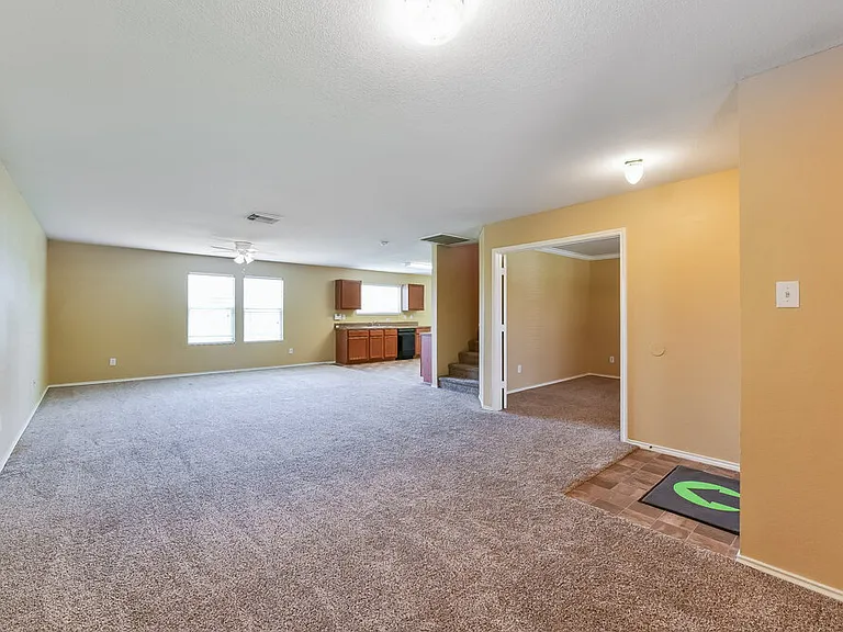 7906 Ashland Springs Ln — Photo 4