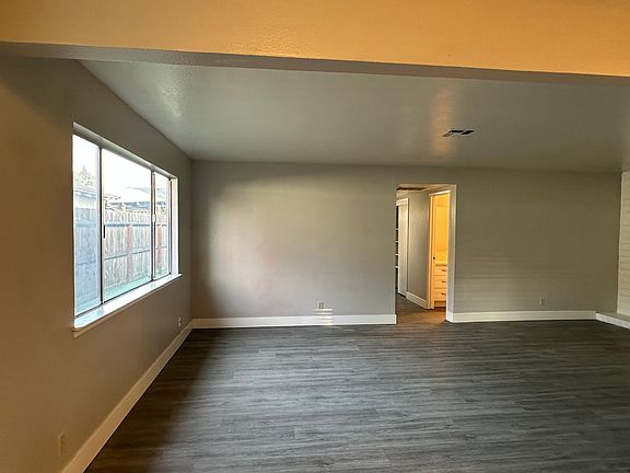5th image of 8326 Don Ave
