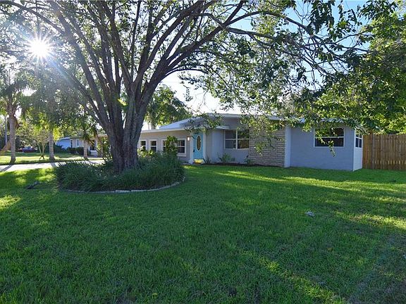 2nd image of 174 Pinecrest Dr