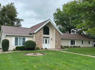 407 N Park Ave, New Sharon, IA