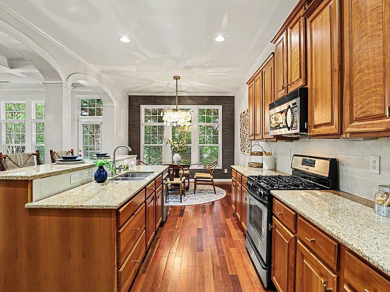 3110 Elm Tree Ln — Photo 11