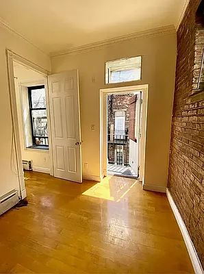 Rented by Brighton Management | media 16