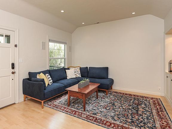 3rd image of 2314 Hacienda St