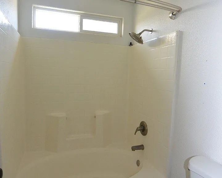 1724 S Grand St — Photo 7