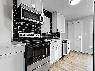 3101 Tyler St NE #4 Photo 1