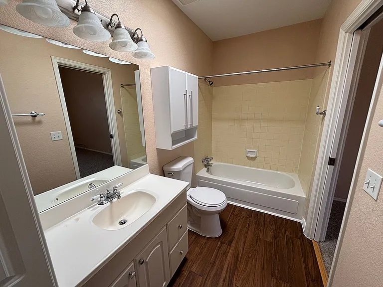 8267 N Oracle Rd #239 — Photo 6