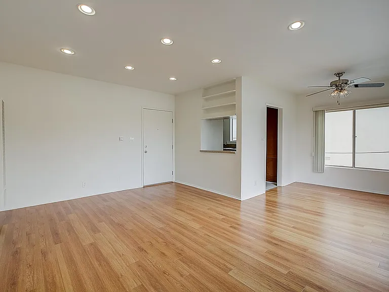 1800 Prosser Ave #10 — Photo 6