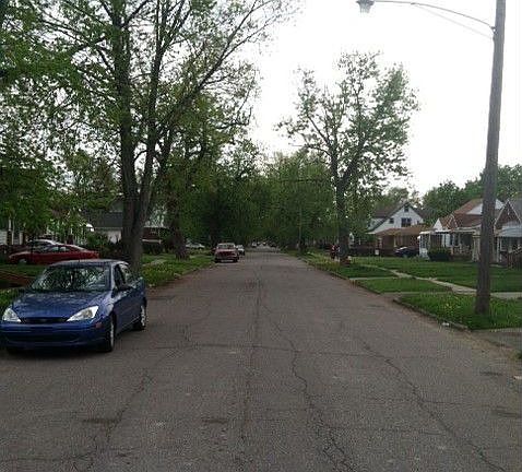 4th image of 6816 Grandville Ave