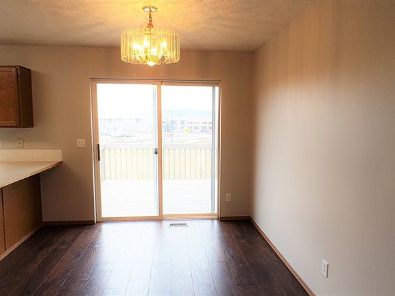 3rd image of 23519 E Maxwell Ct