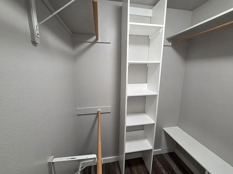 413 Margaret Way — Photo 13