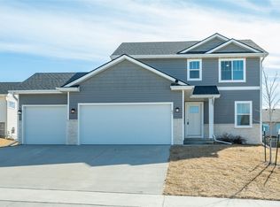 62 NW Pike Cir, Waukee, IA 50263