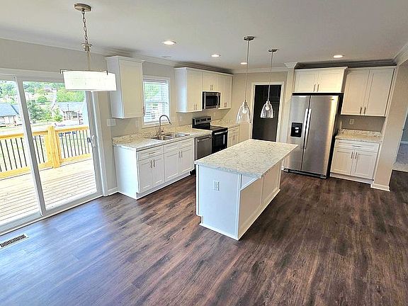 5th image of 178 Upper Gateway Cir