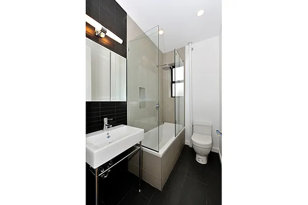 Rented by Aether Property Group | media 22