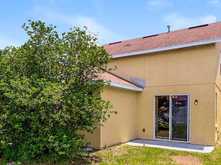 10330 Avelar Ridge Dr — Photo 17