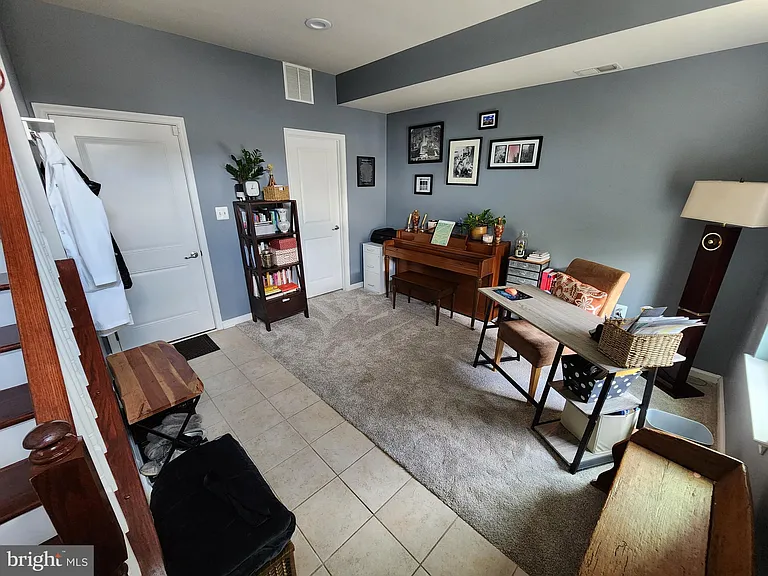 4517 Foster Ave — Photo 13