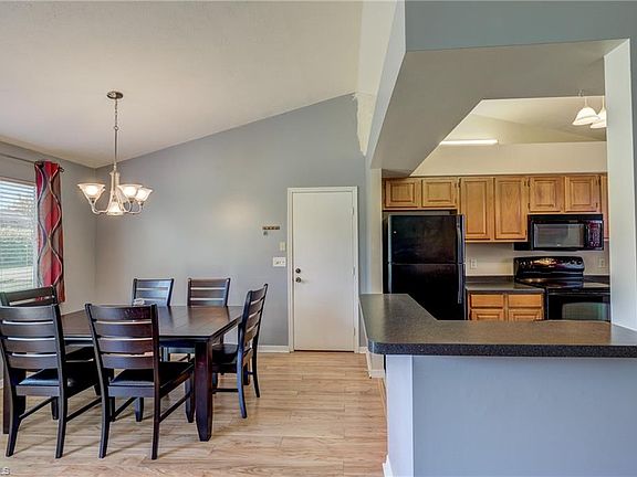 3rd image of 8432 Coral Dr