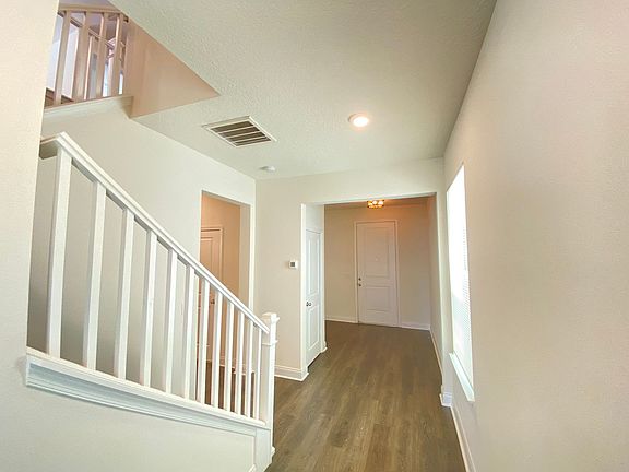 5th image of 9535 Juniper Moss Cir
