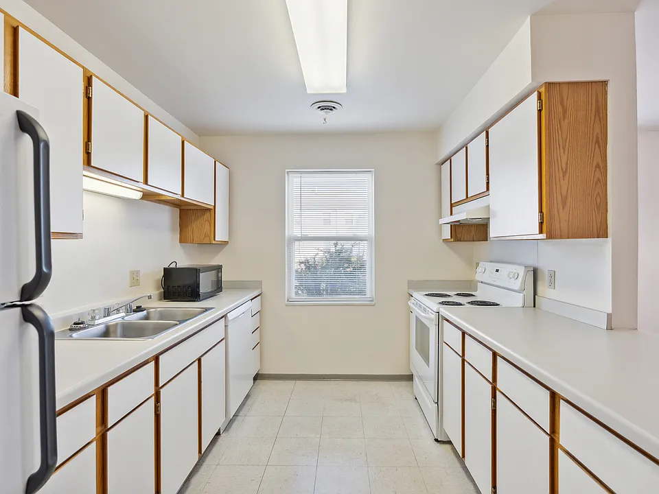 Songbird Apartments