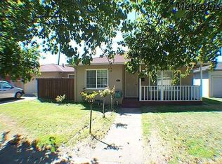 612 W Lockeford St, Lodi, CA 95240