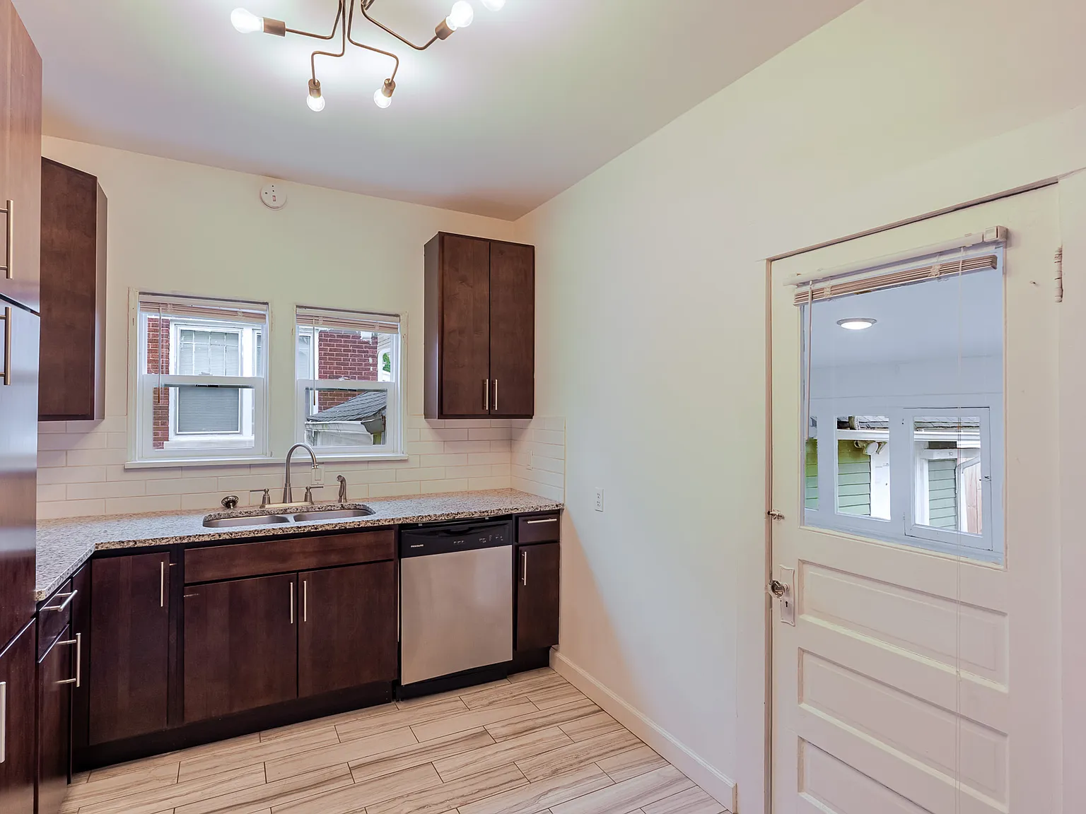 2 bed, 1388 sqft, $2,250 — Photo 4