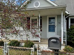 421 18th St, Dunbar, WV 25064