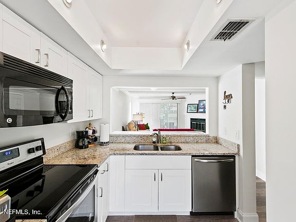2nd image of 104 Cranes Lake Dr