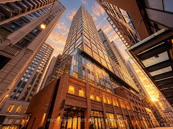2nd image of 15 Mercer St #3201