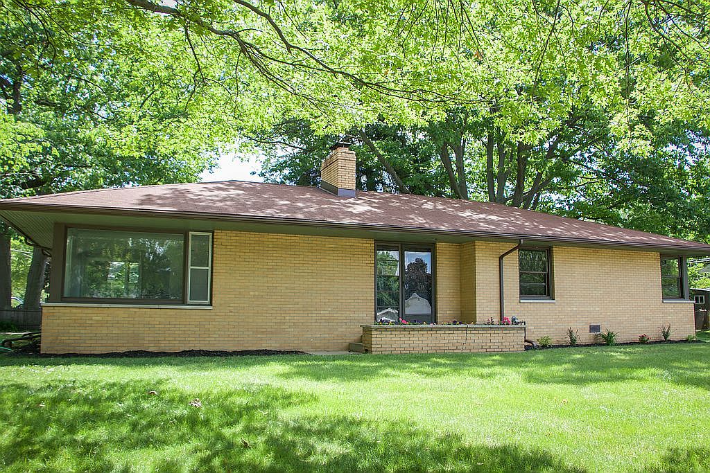 3126 Stone St, Port Huron, MI 48060 Zillow