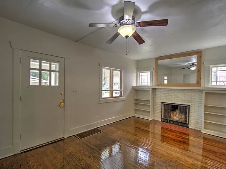 1613 N Monroe St — Photo 3
