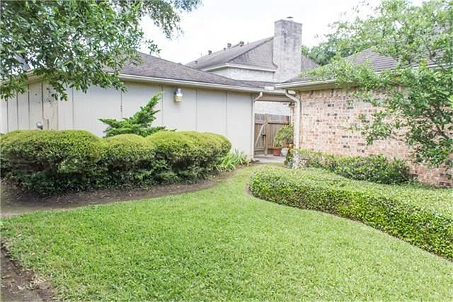 Building Photo - 10010 Sagegreen Dr